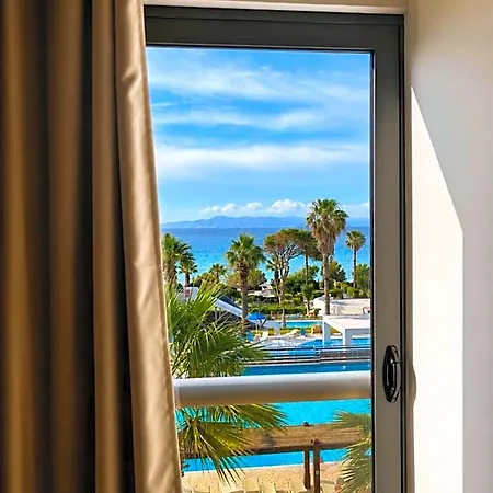 Hotel Senses Ocean Blue Sea Side & By Anayia 4*
